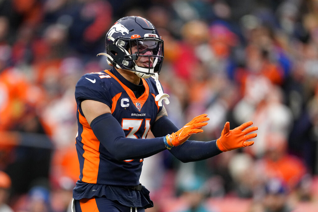 Chiefs Broncos Football