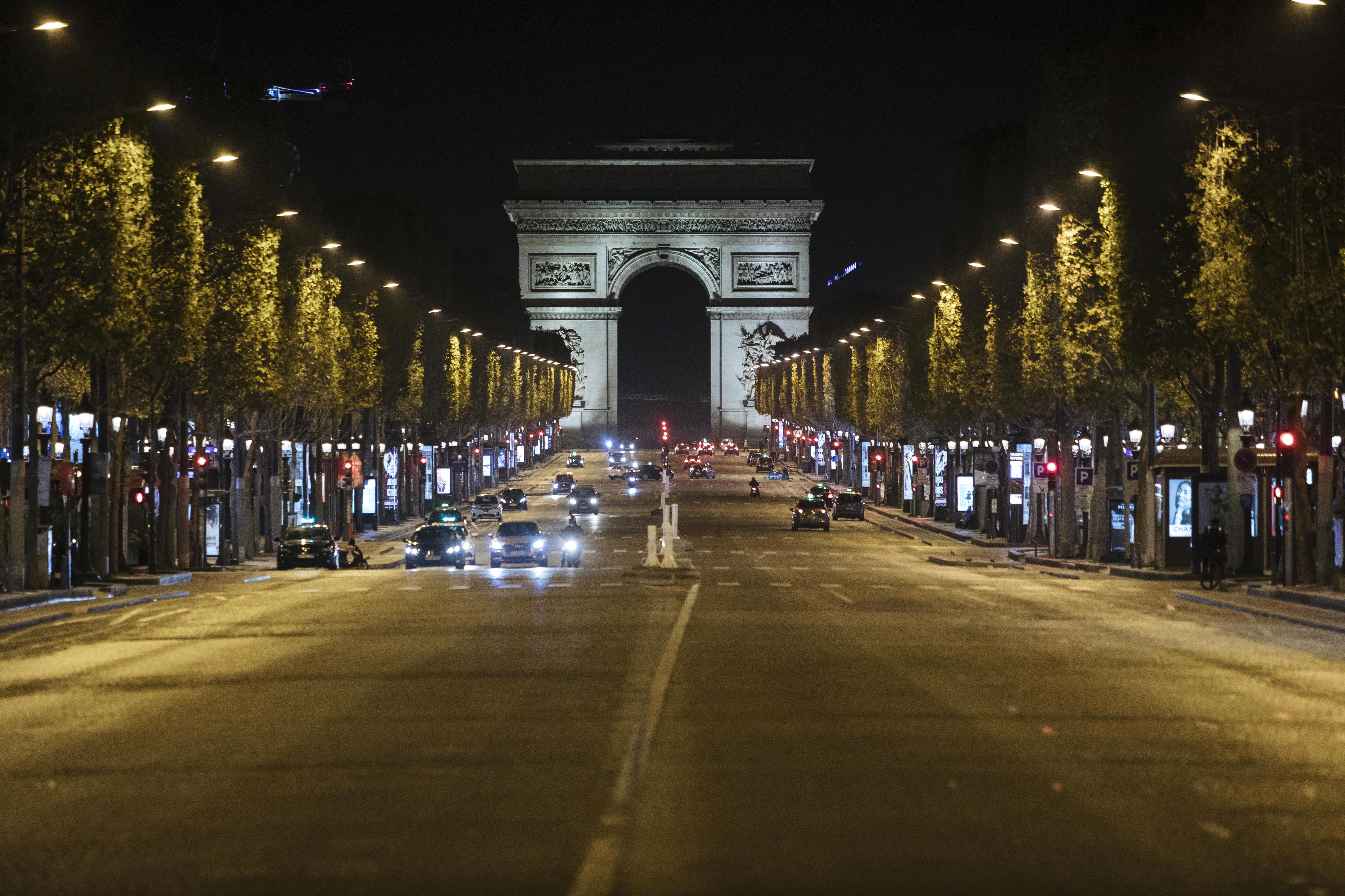 APTOPIX Virus Outbreak France