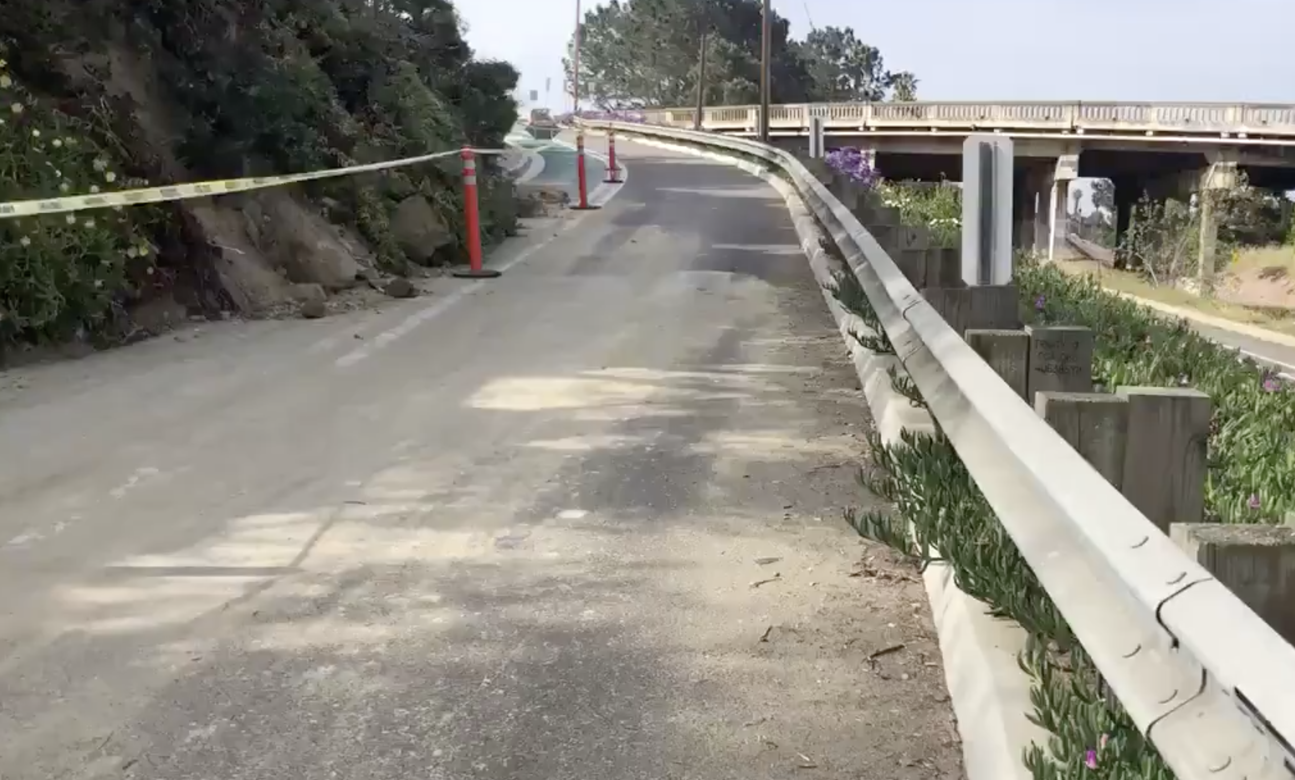 del mar bluff collapse 2 04.23