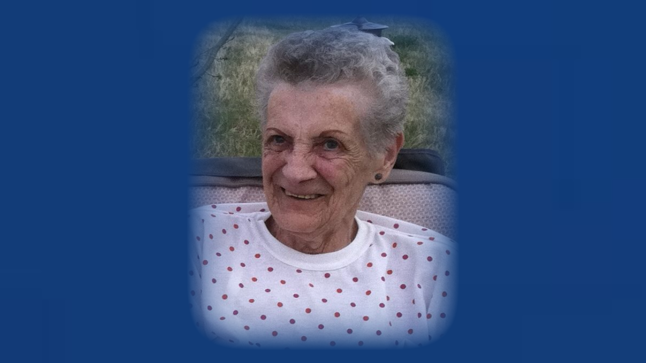 Lena Louise Welling