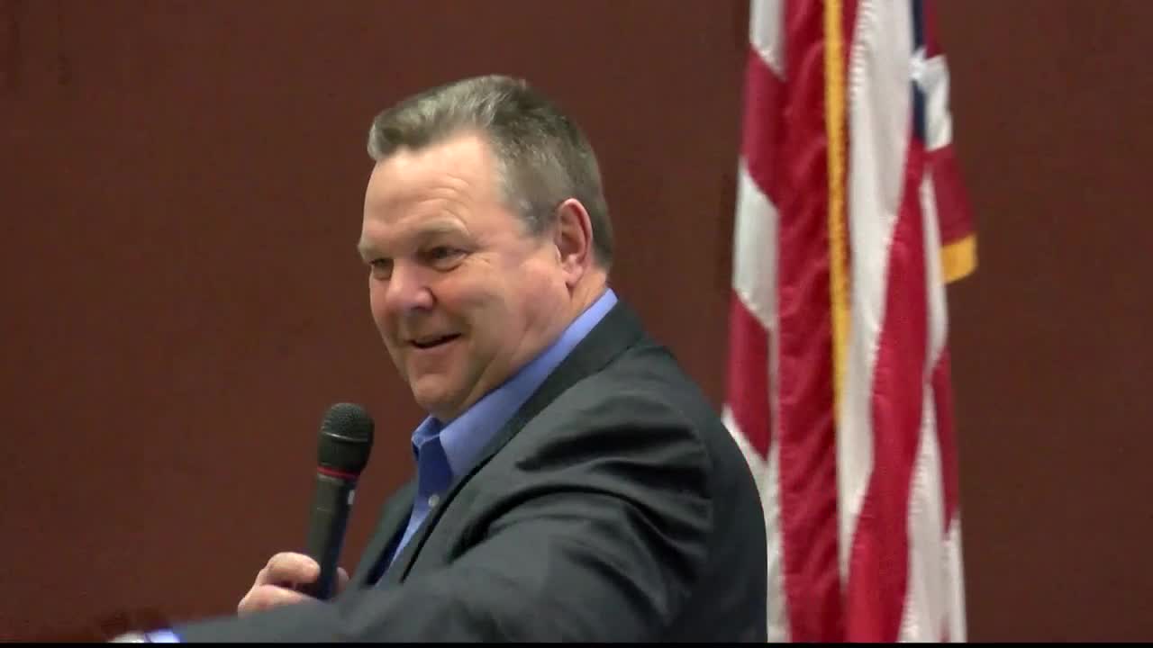 Senator Tester holds public meeting in Kalispell