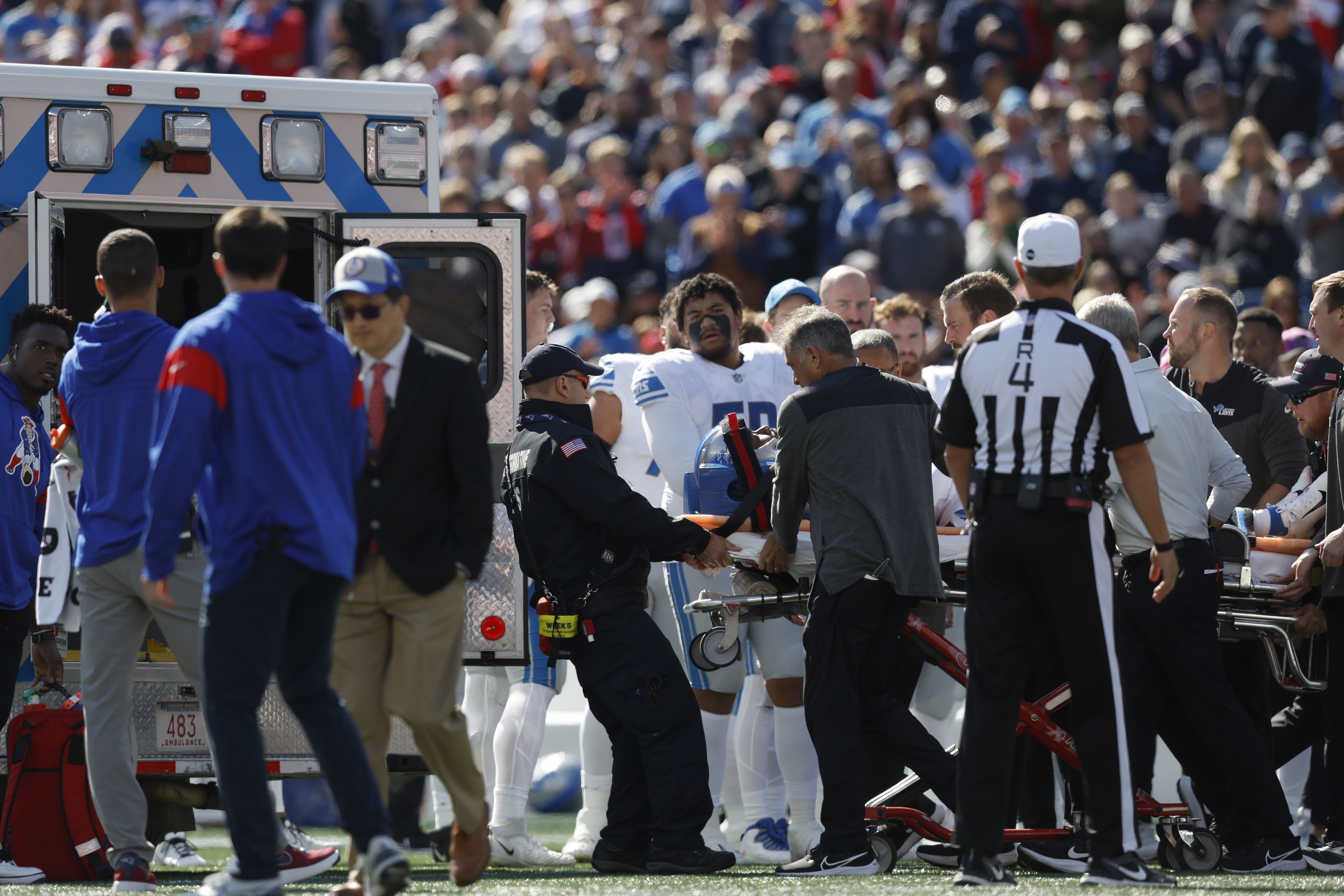 Lions-Smith Hurt Football