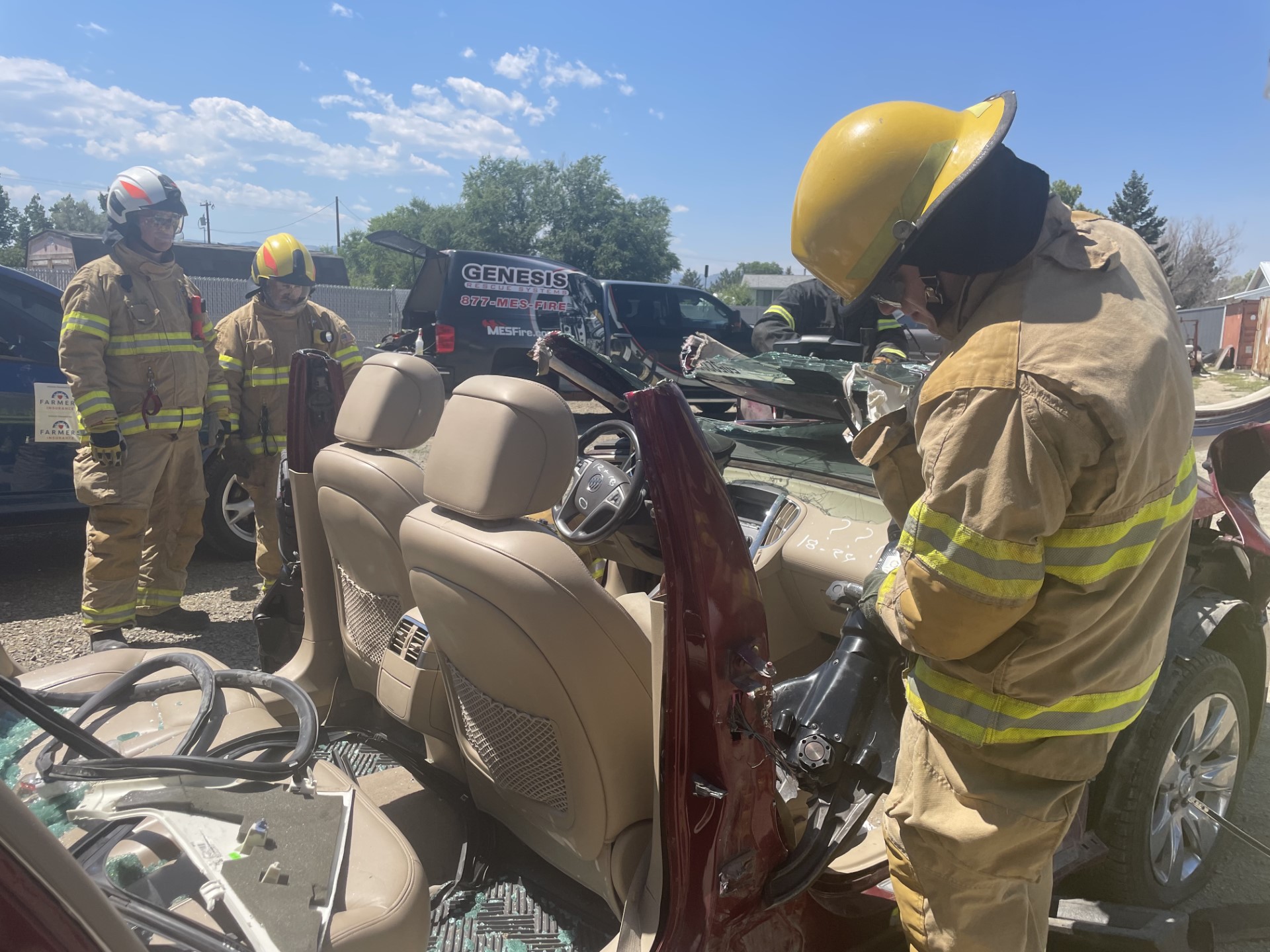 firefighters learn to use "jaws of life"