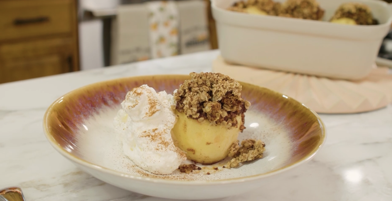 Baked maple pecan apples with oat streusel