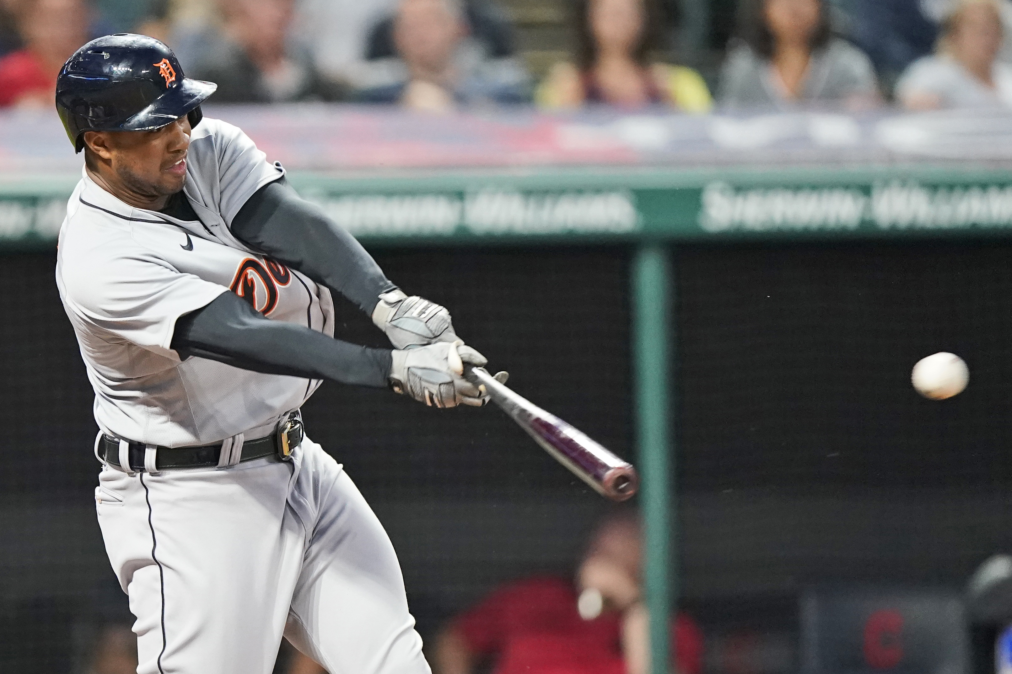 Jonathan Schoop Tigers Indians Baseball