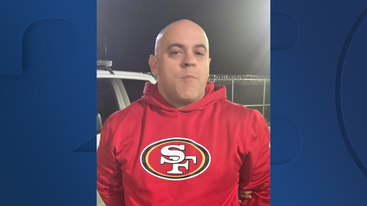 Tehachapi PE teacher Timothy Seaman (43) arrested on sexual battery charges.png