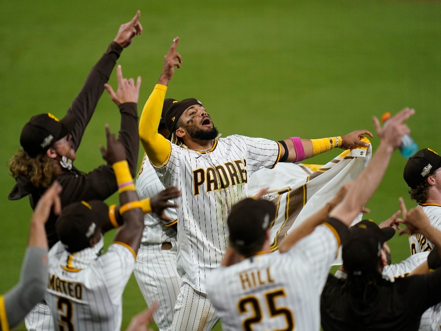 padres_nl_wild_card_apphoto.jpg