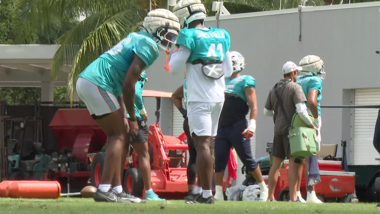 Miami Dolphins practice on Oct. 15, 2025.