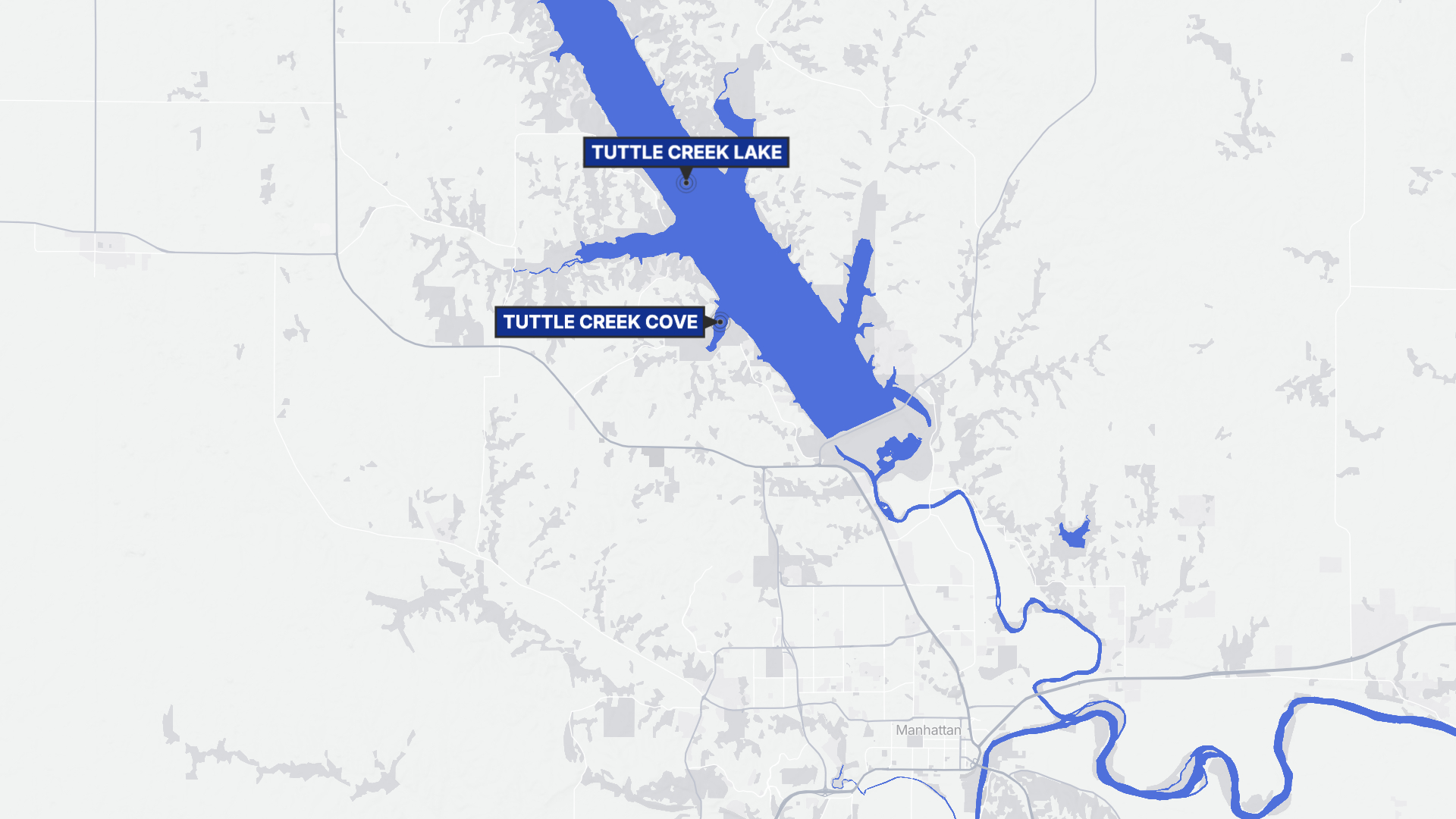 Fuel tank falls off barge (1).jpg