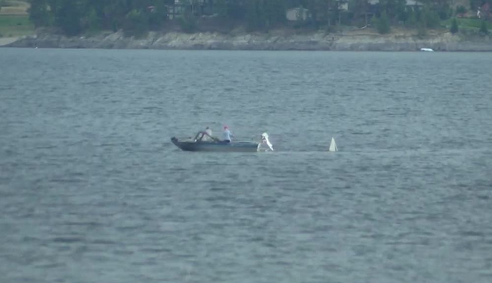 Boat sinks at Canyon Ferry Lake during storm