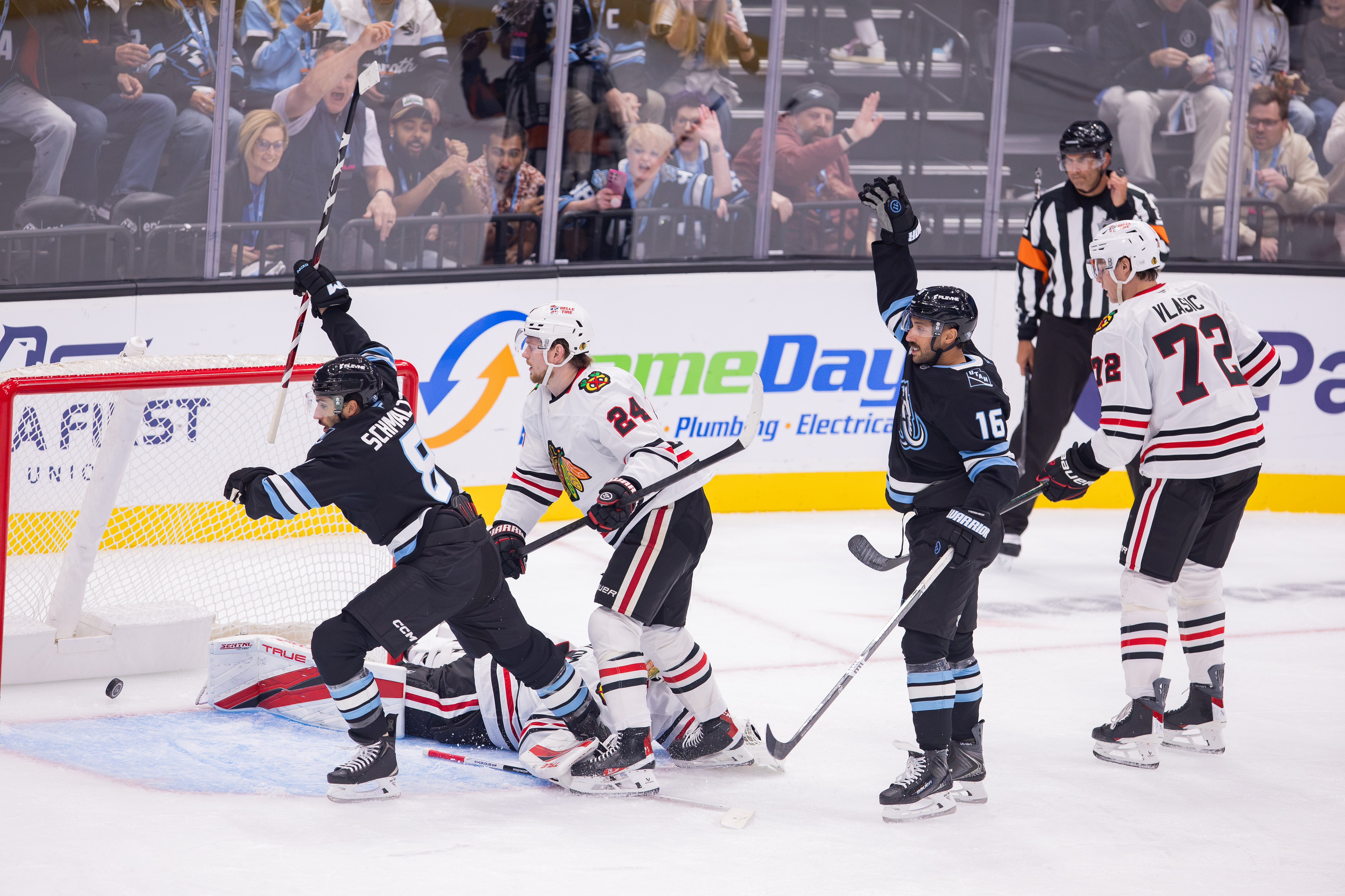 Blackhawks Mammoth Hockey