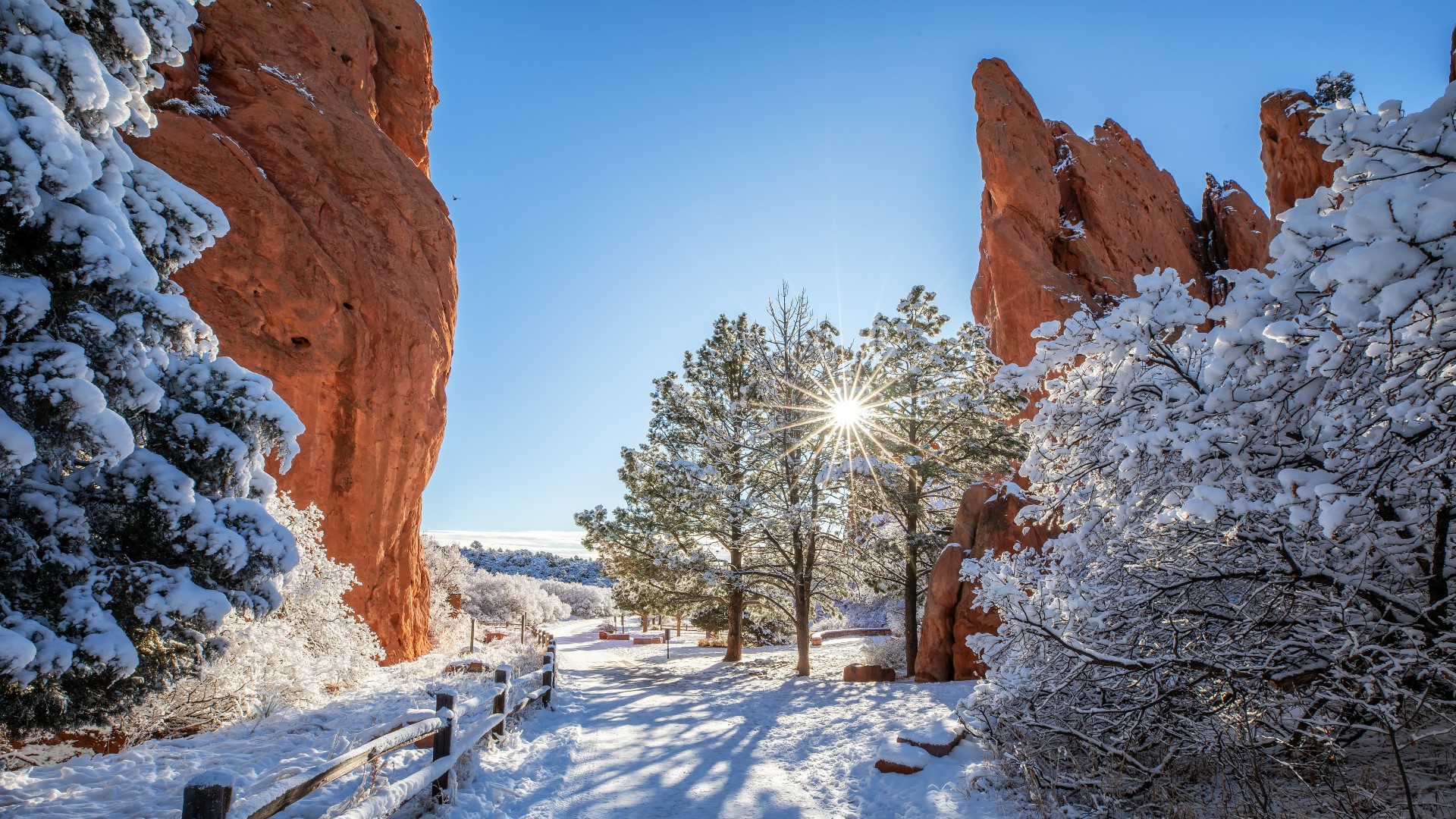 Garden of the Gods snowy sunrise