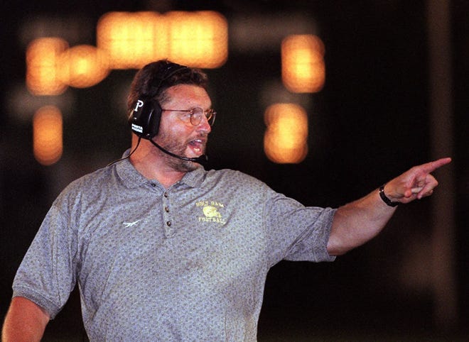 Coach Mike Smith