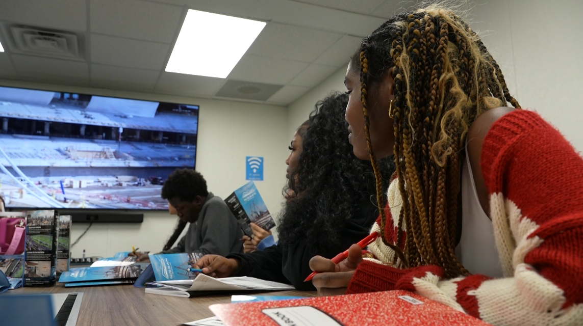 High schoolers learn about new Nissan Stadium