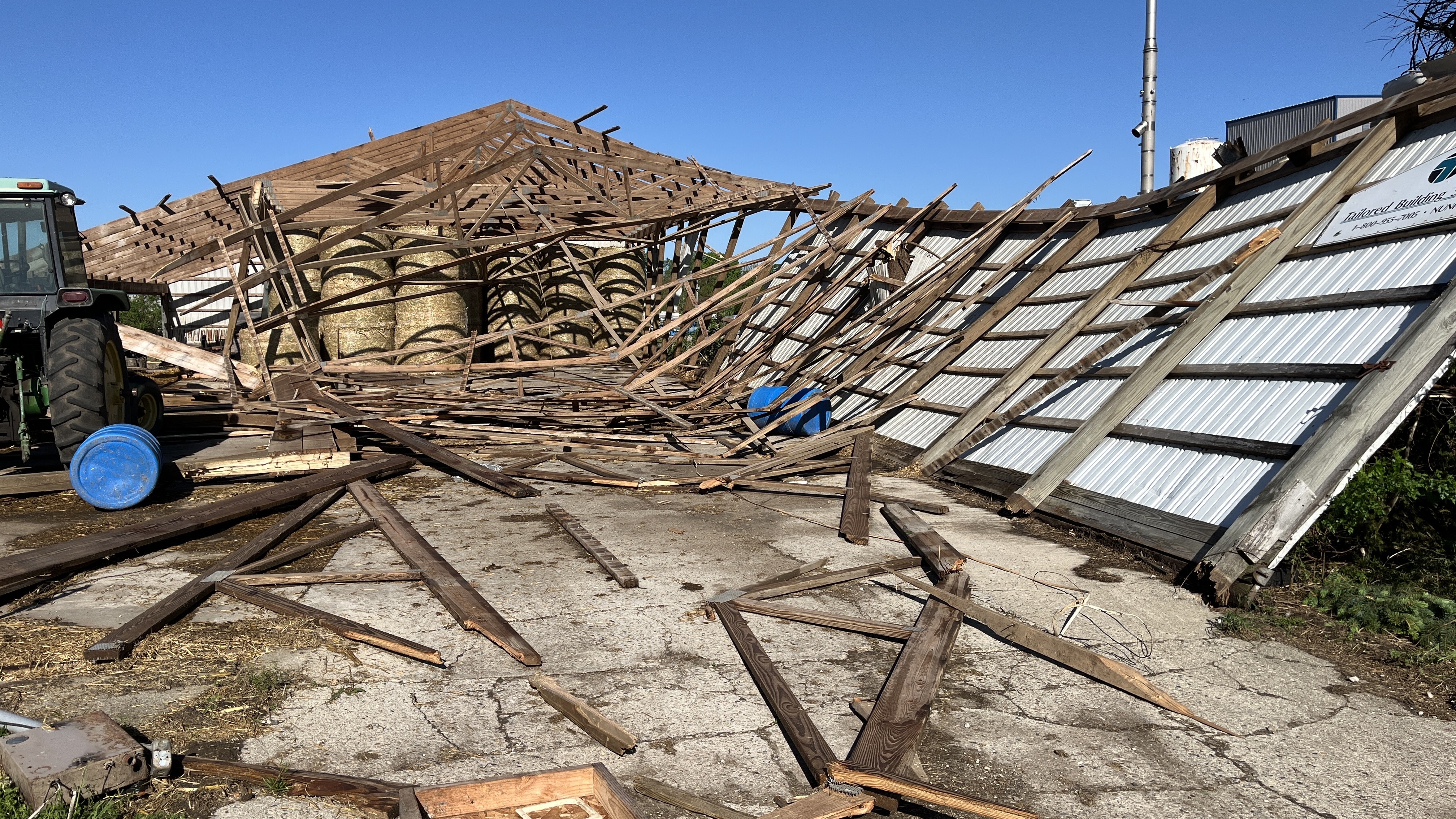 Barn at Darl & Jan Evers & family farm