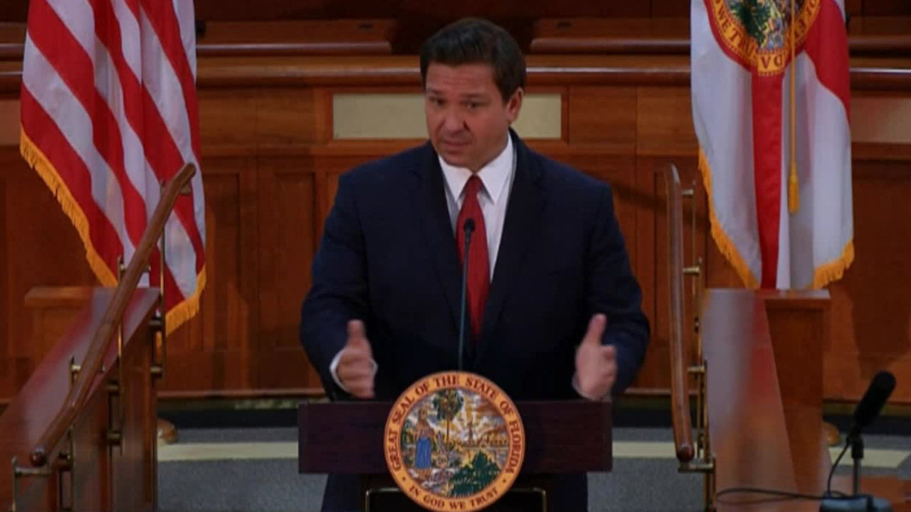 Florida Gov. Ron DeSantis hosts a COVID-19 roundtable discussion on April 12, 2021.jpg