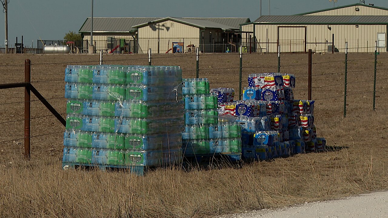 No water in Valley Mills 