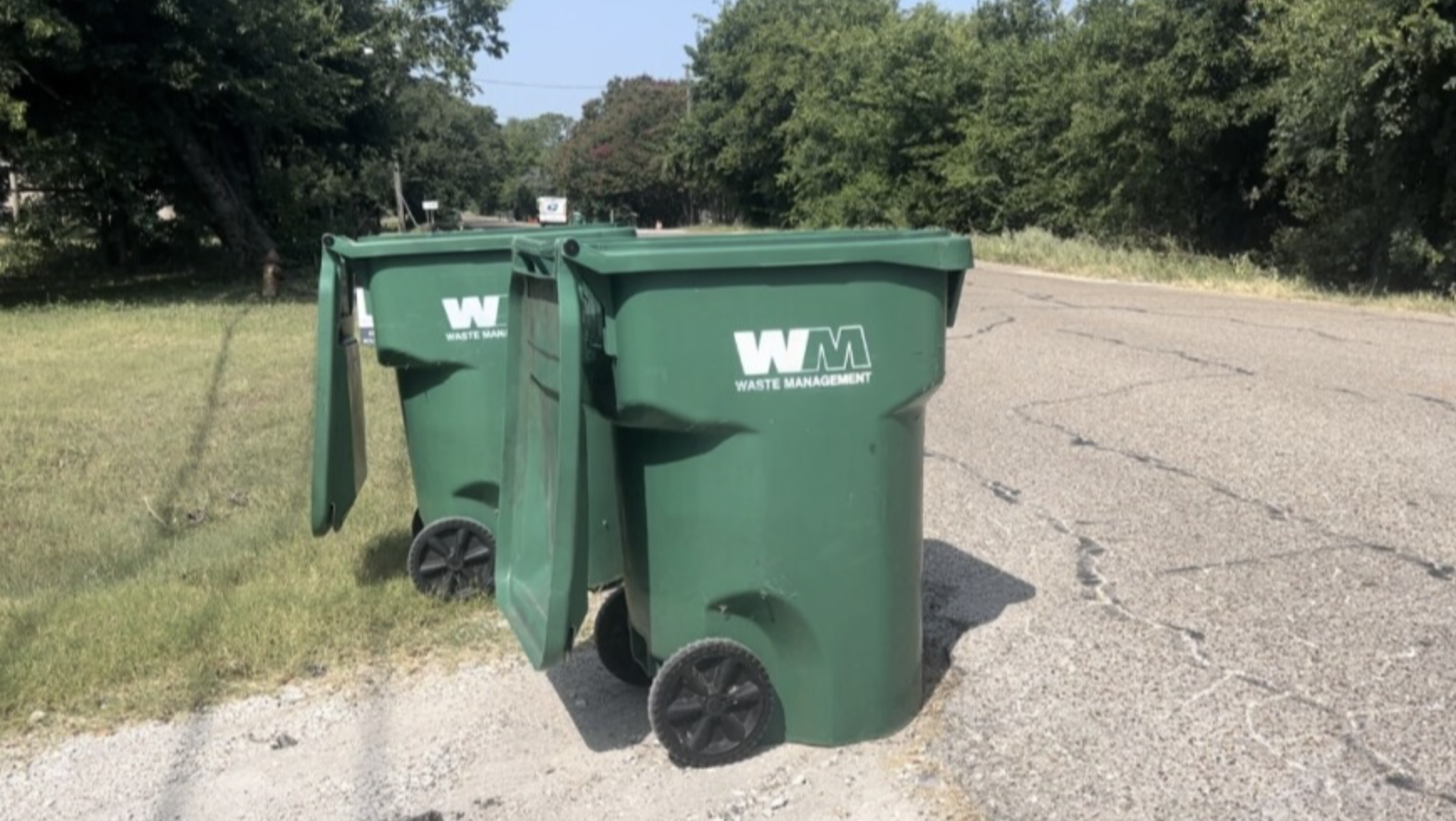 City of Robinson increases rate for waste management services