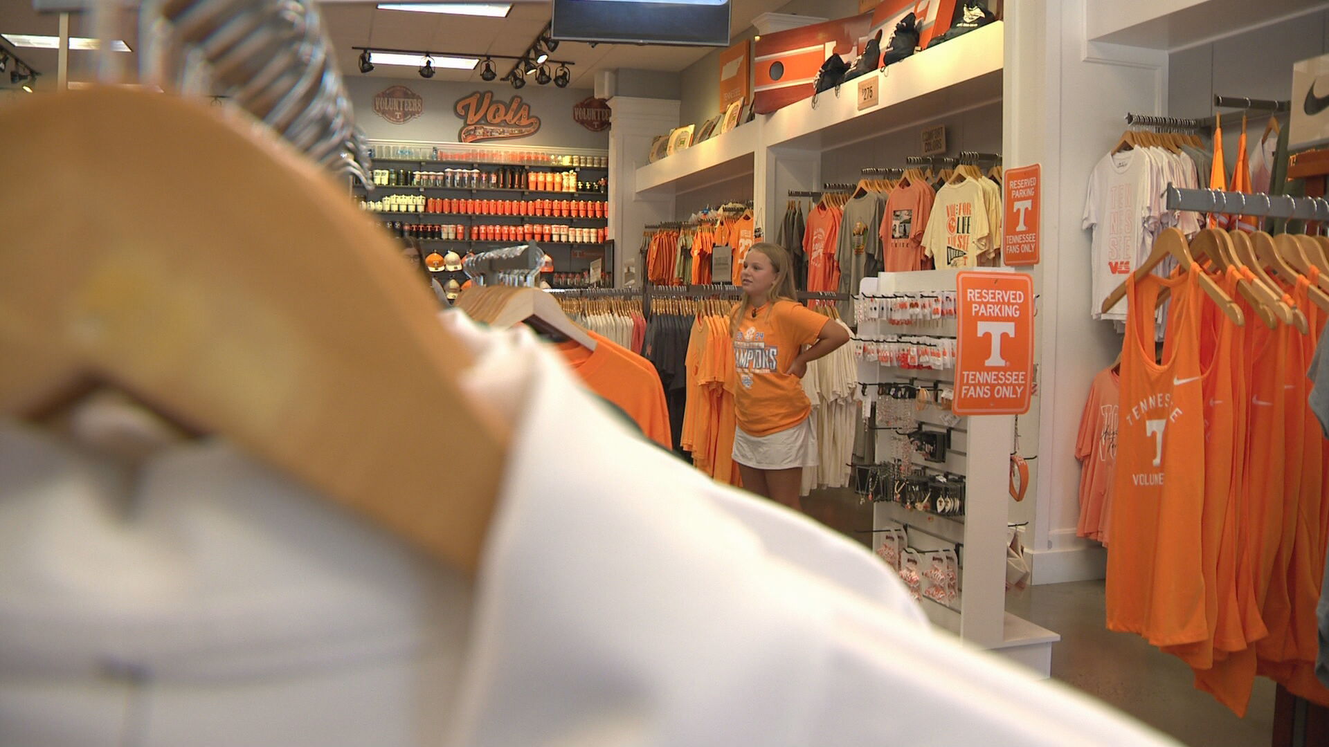 Tennessee Vols shop for new swag