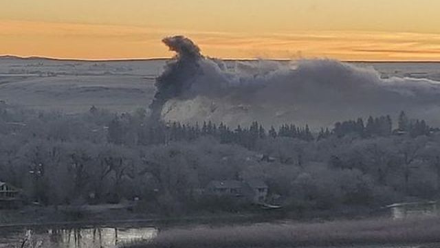 Emergency crews respond to Monday morning fire
