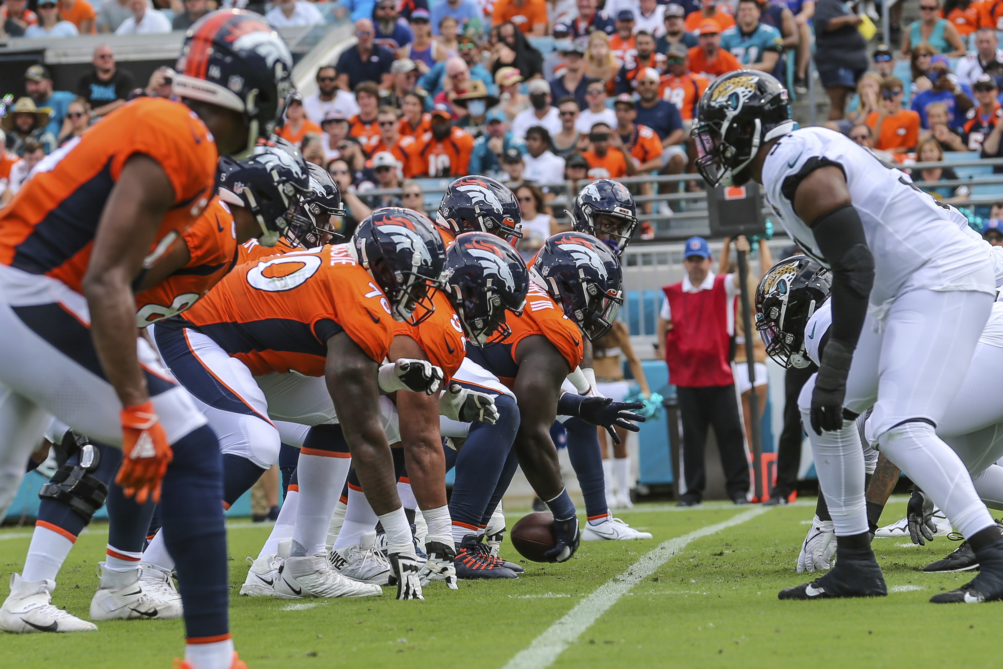 Broncos Jaguars Football