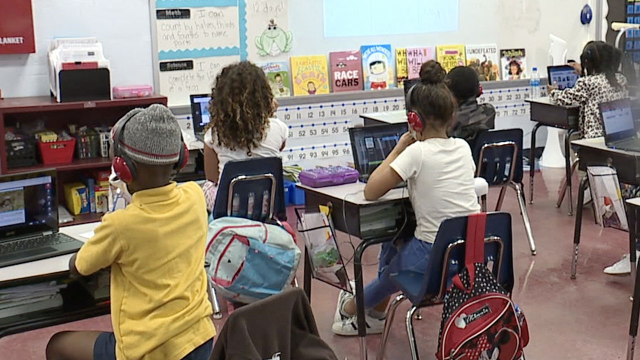 generic-students-hillsborough-schools-WFTS-Rozyla.jpg