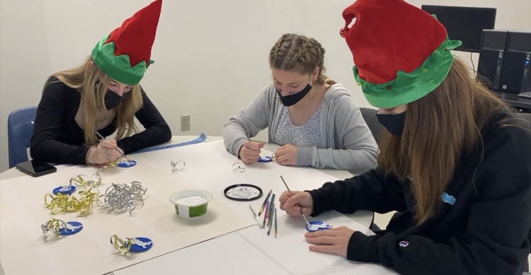 Alonso-High-holiday-ornament-making.jpeg