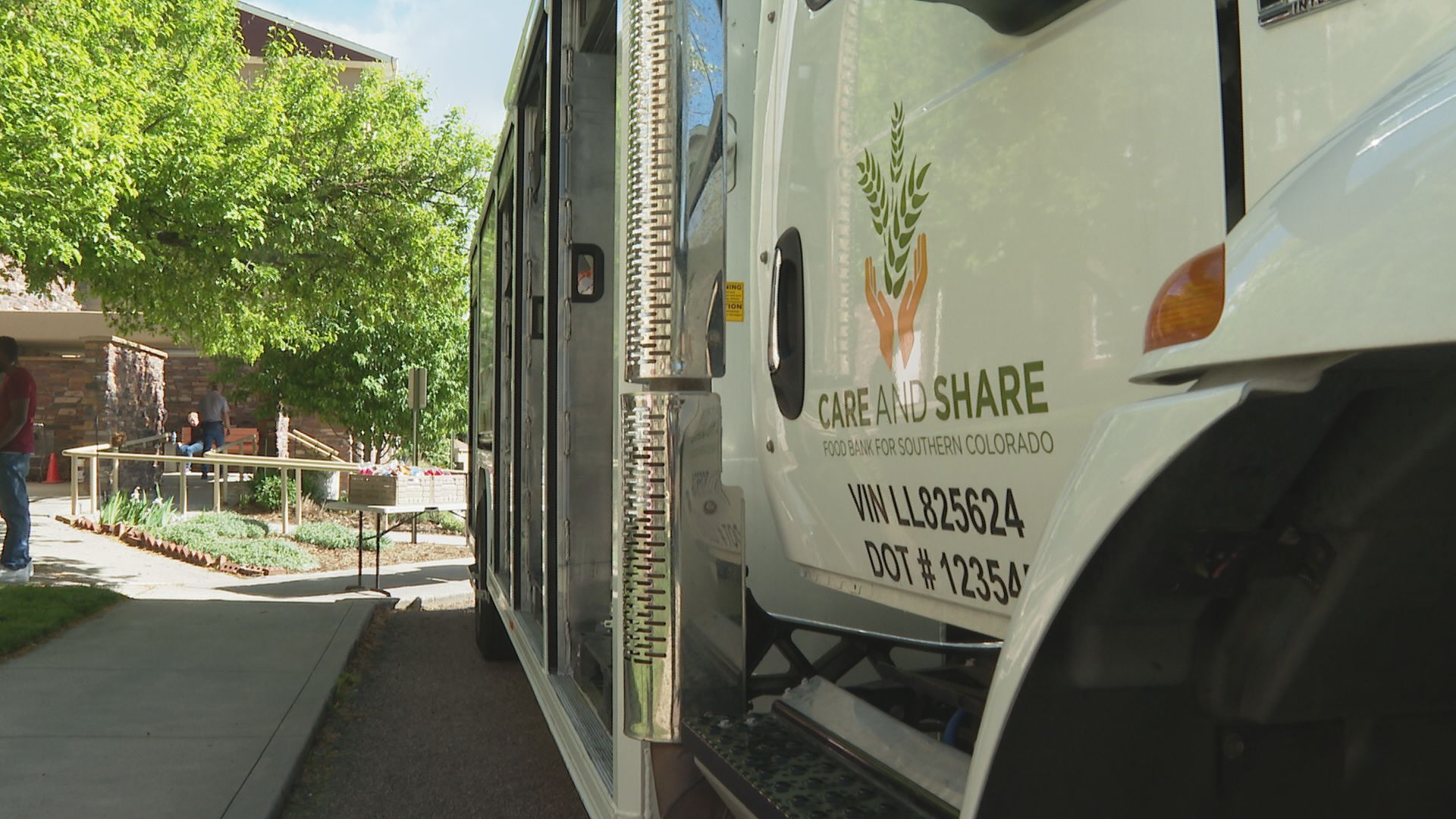 Care and Share Mobile Market serves local retirement home