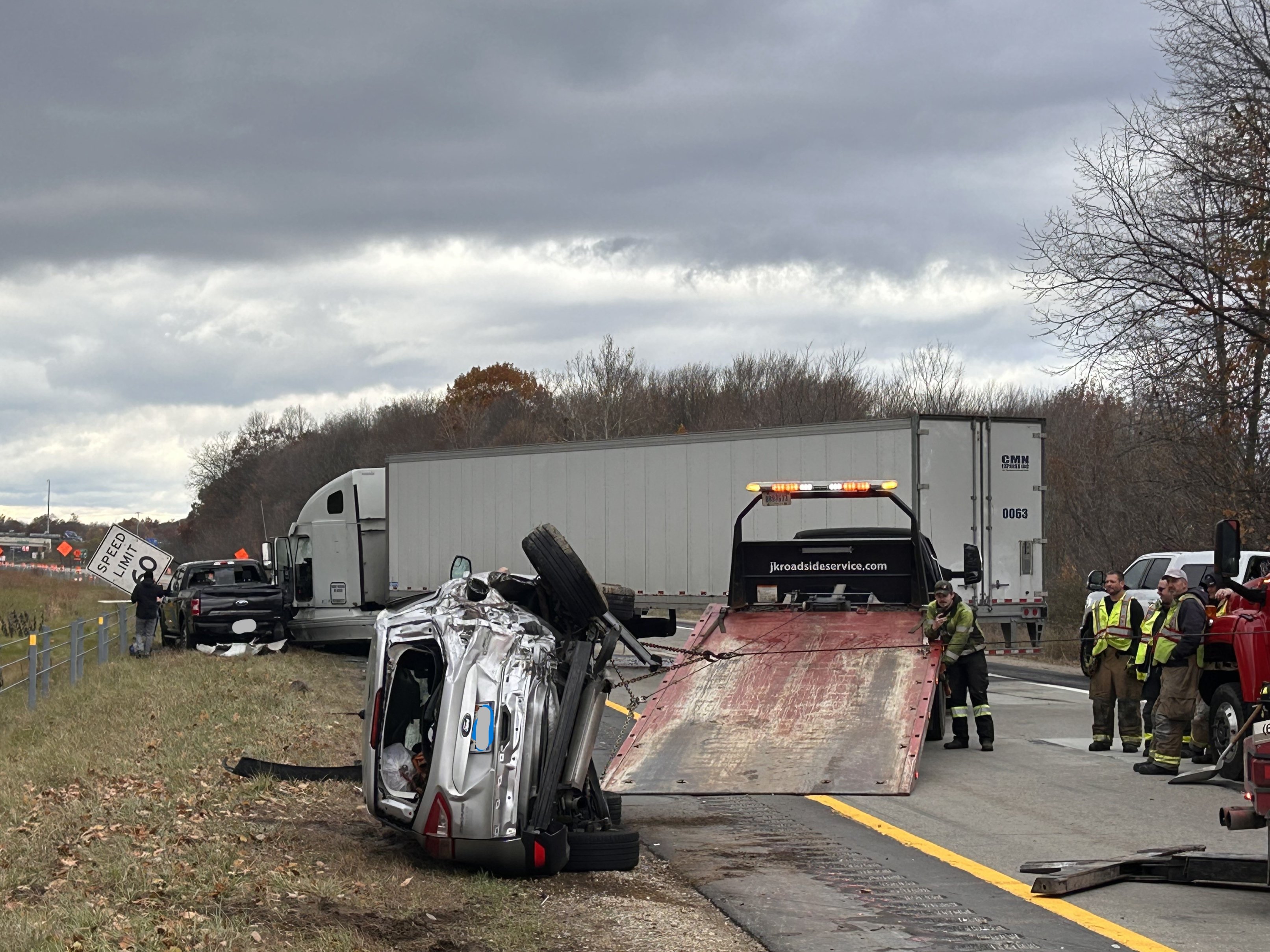 Semi crash on I-96