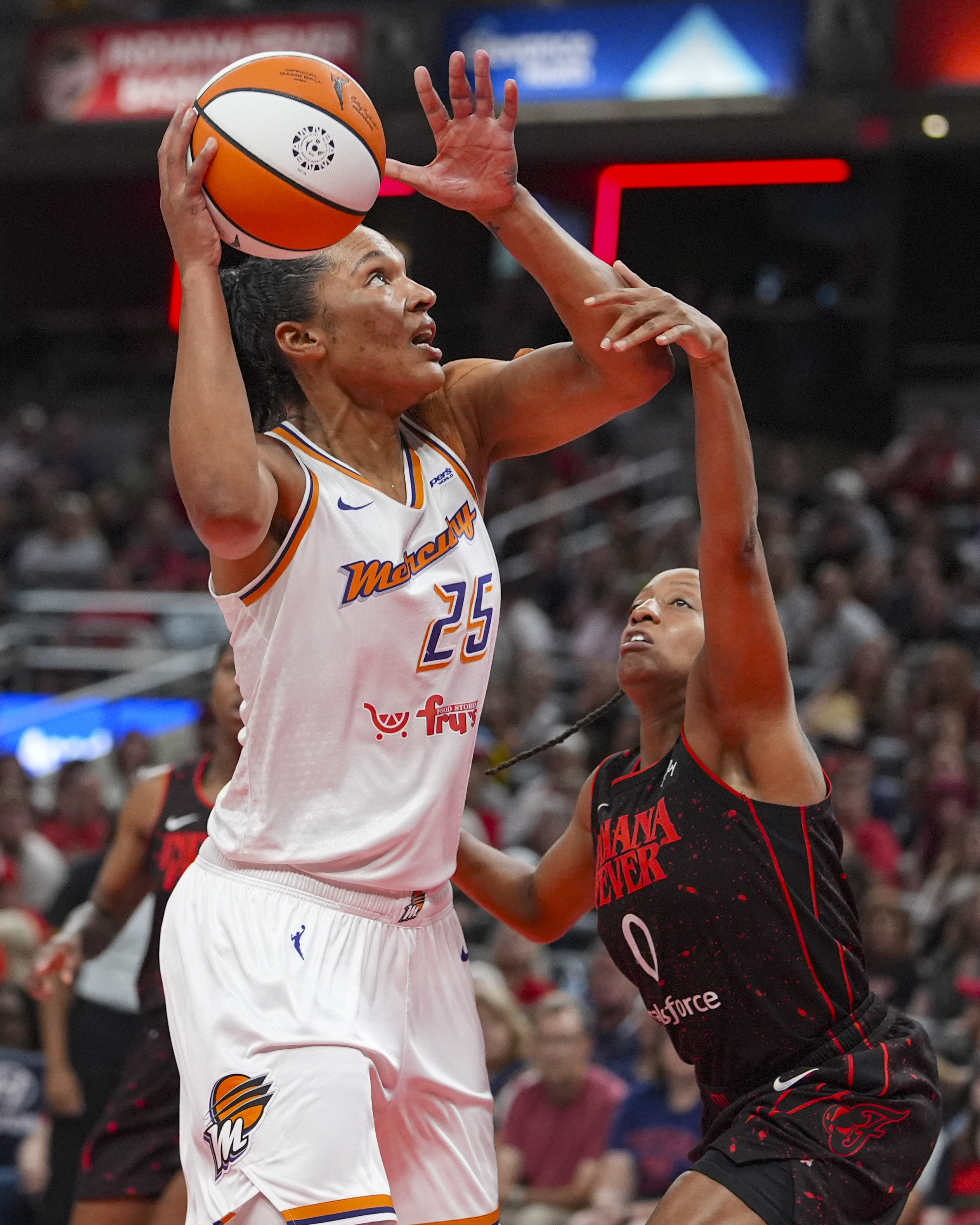 Mercury Fever Basketball Alyssa Thomas