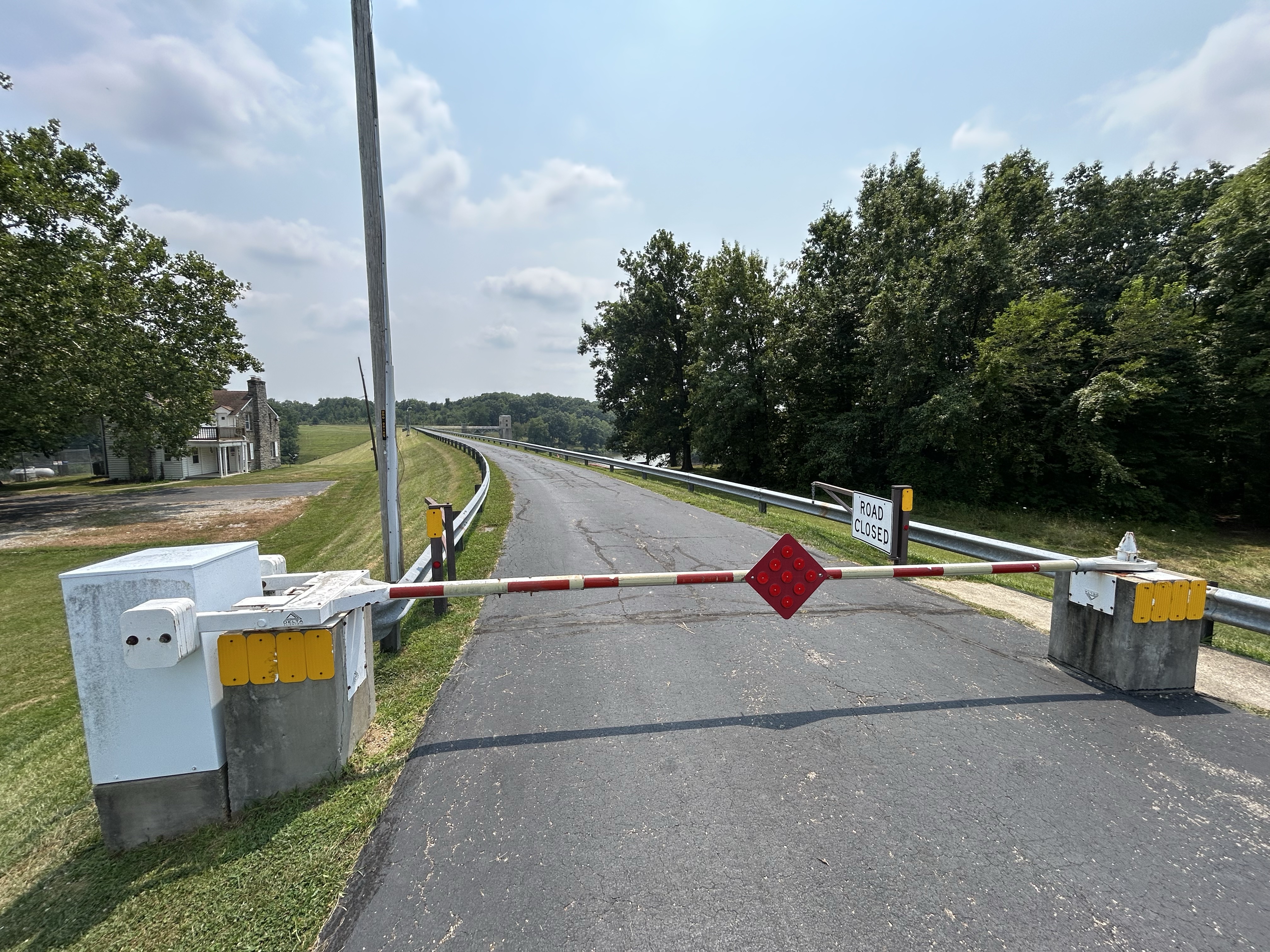 FOREST PARK TEEN PURSUIT ENDS AT DAM
