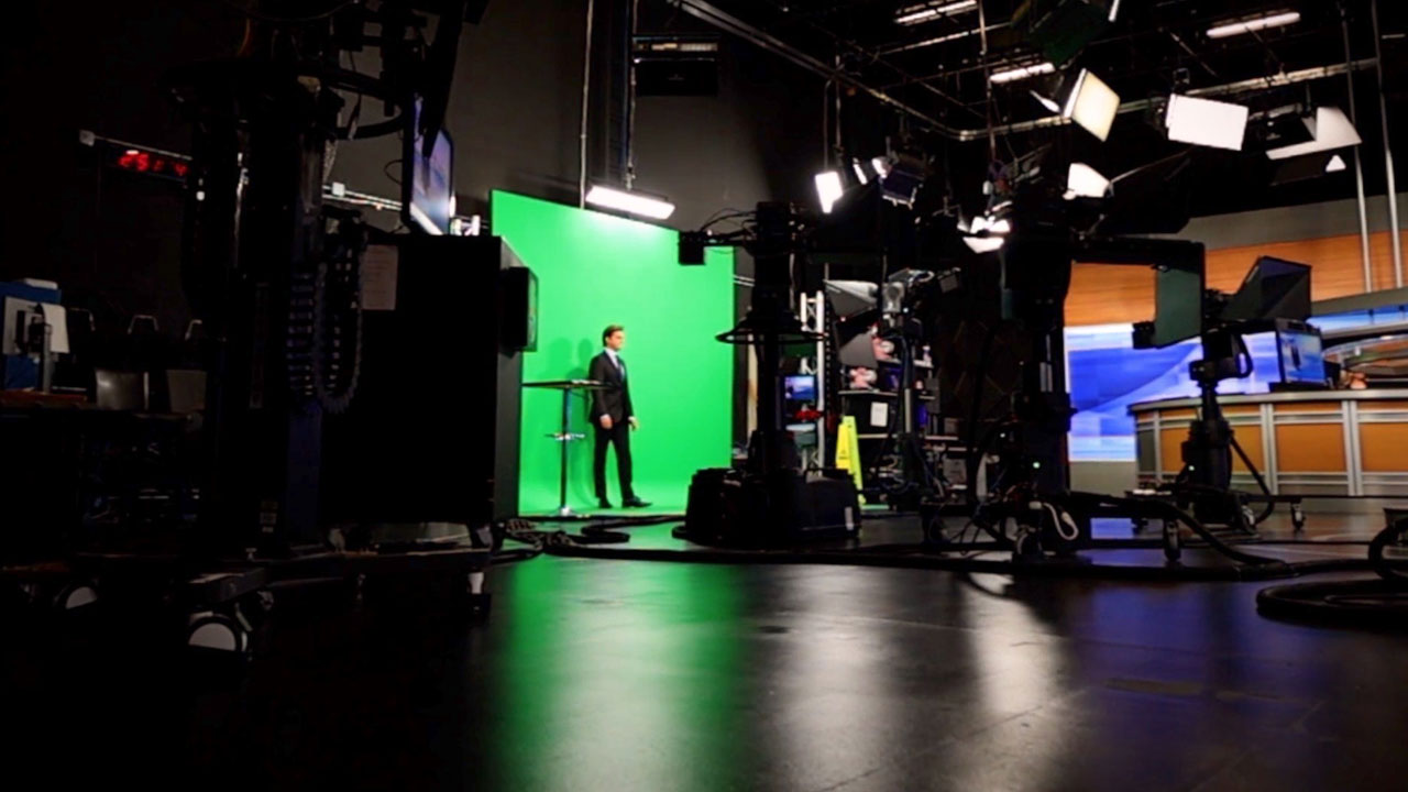 behind-the-scenes-of-news-WFTS-PALUSKA.jpg