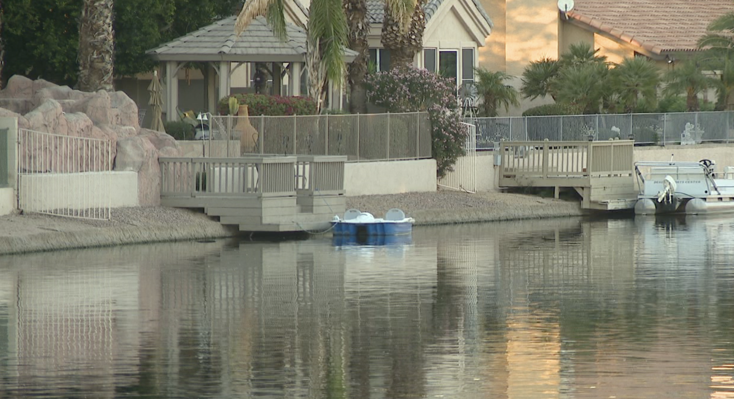 Glendale paddleboat theft 