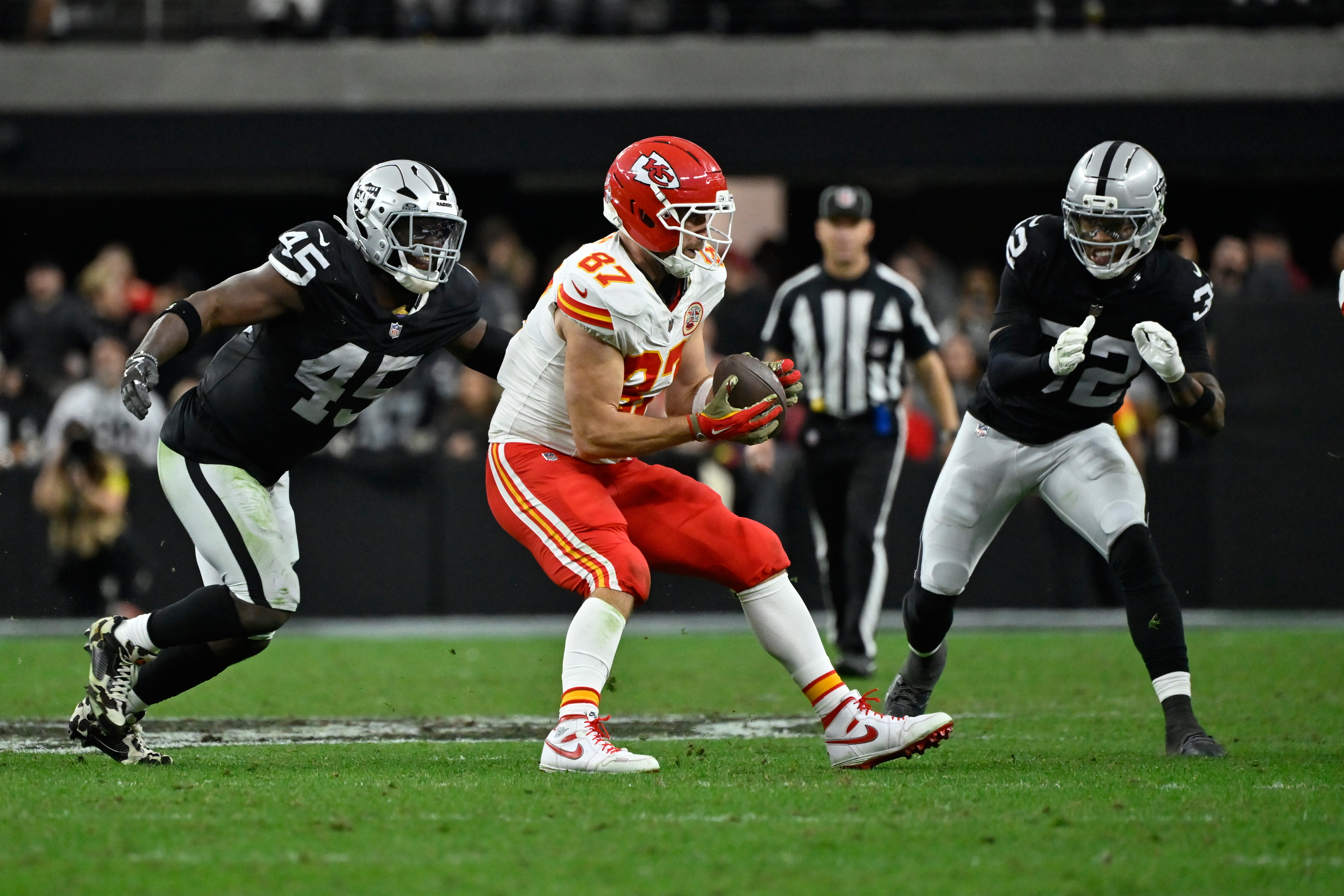 Chiefs Raiders Football