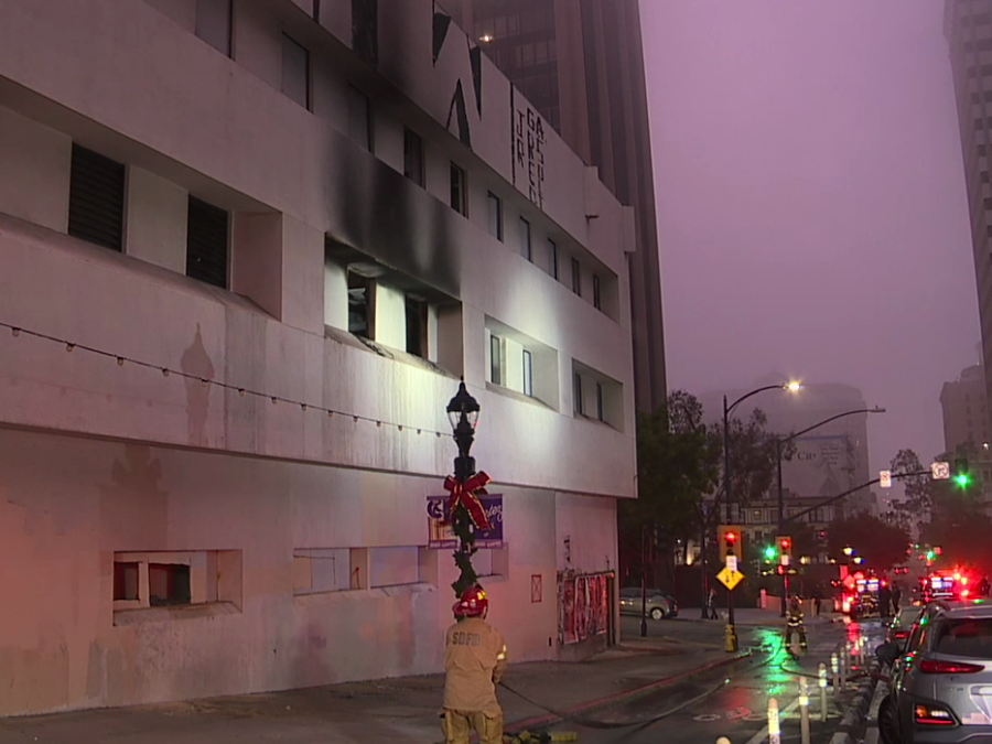 downtown_san_diego_building_fire_122225.png