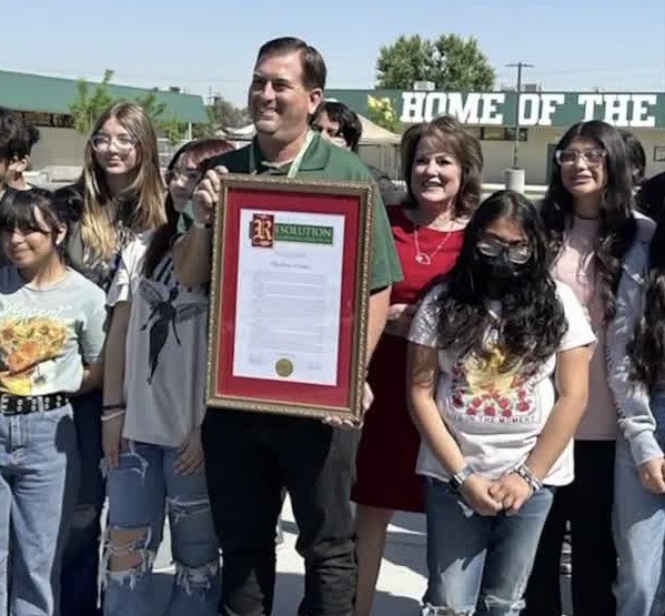 Greenfield Middle School honored as a "Project Lead the Way" Distinguished School