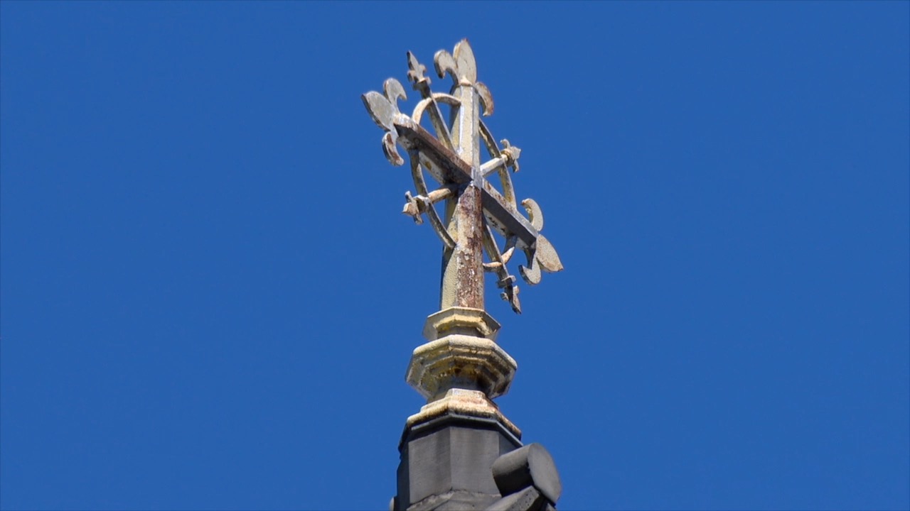 CROSS1 .jpg