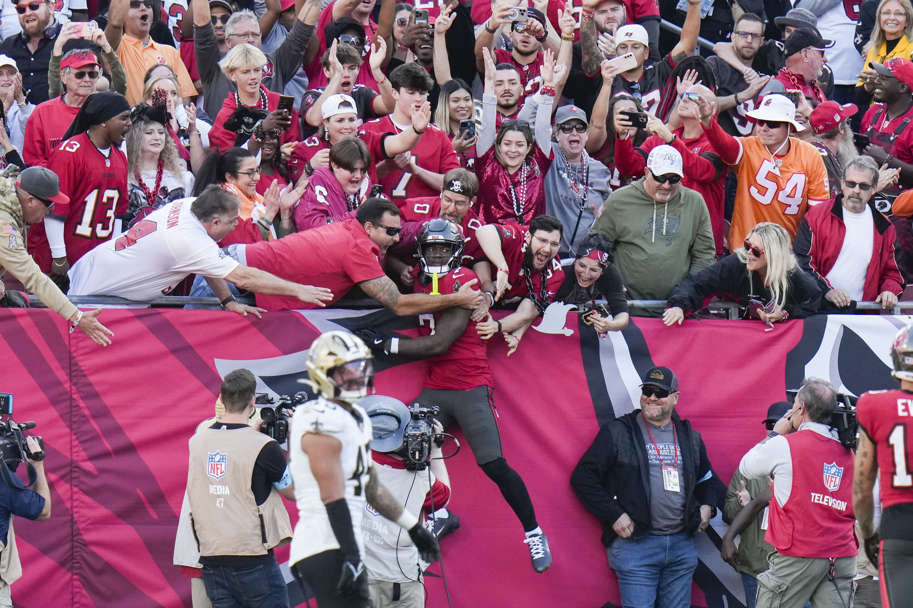 Saints Buccaneers Football