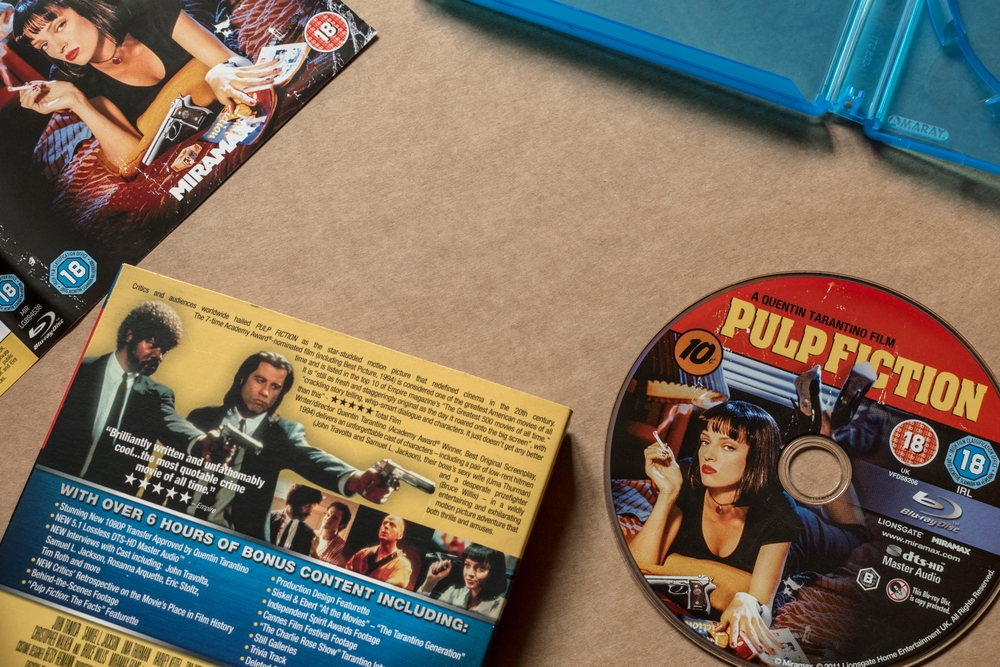 Blu-ray disc and cover of Pulp Fiction movie.