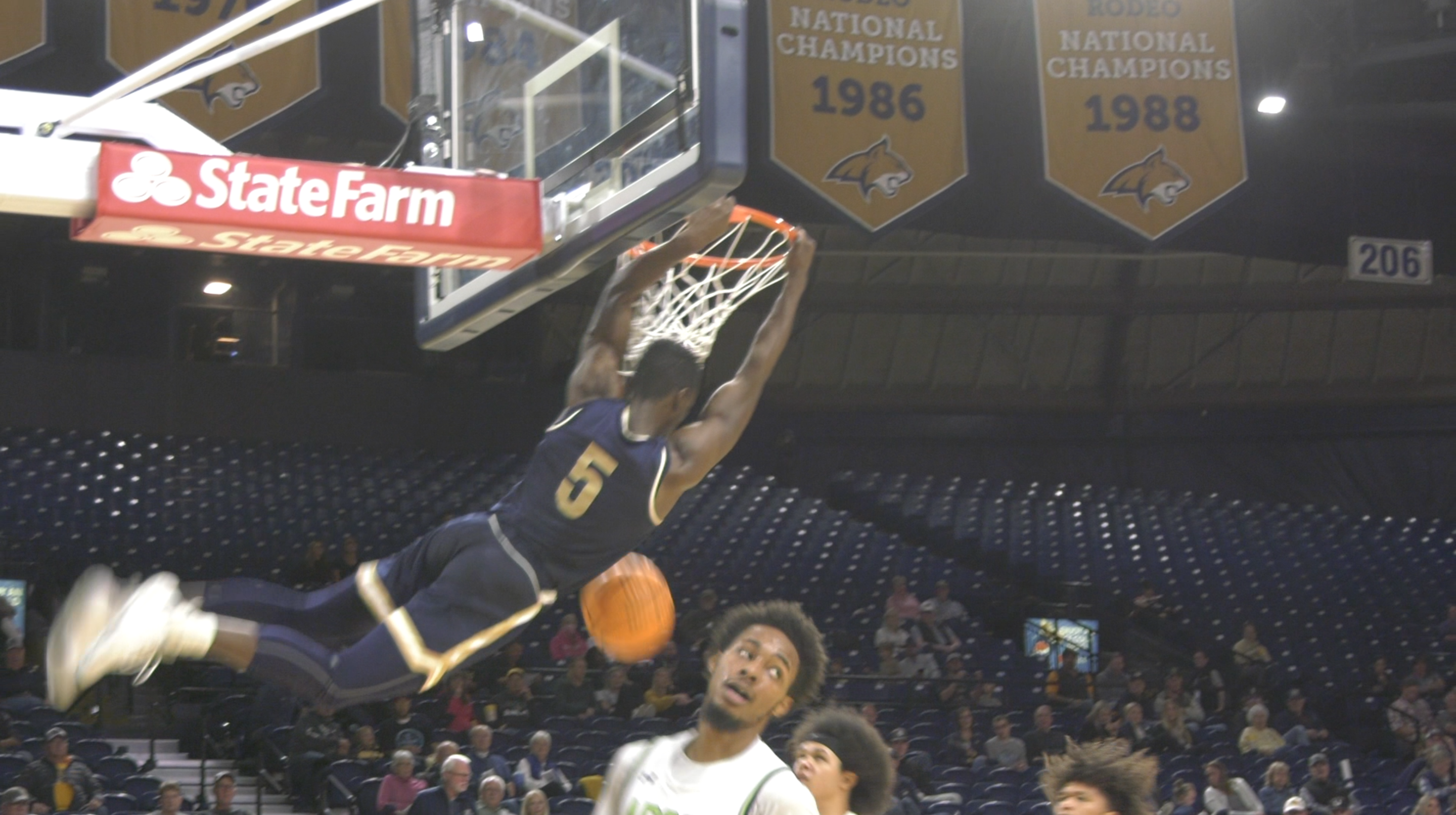 Montana State men's basketball wins exhibition matchup over Providence Argos, 108-63