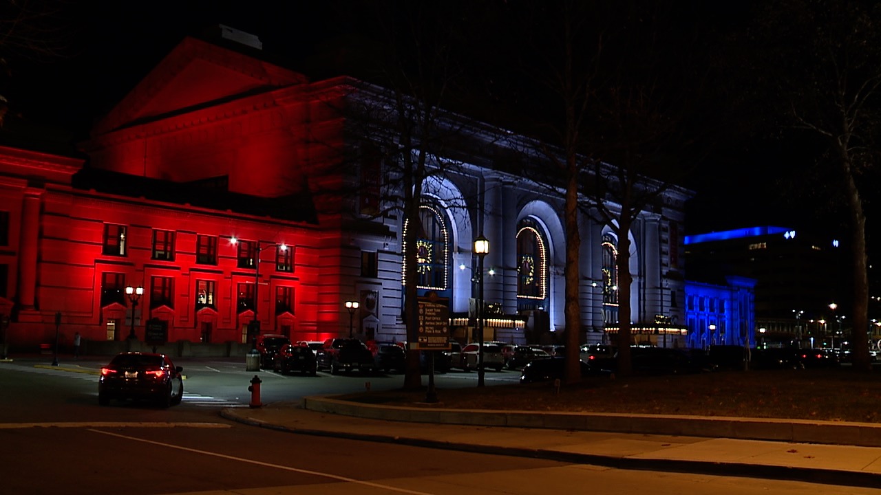 KC Union station lit for Jimmy Carter