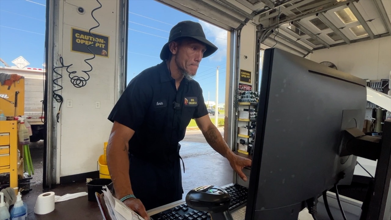 Pasco business hiring people in recovery, "It’s not as risky as some people see it." 