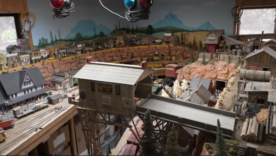 Green Valley collector keeps family tradition alive with massive model train setup
