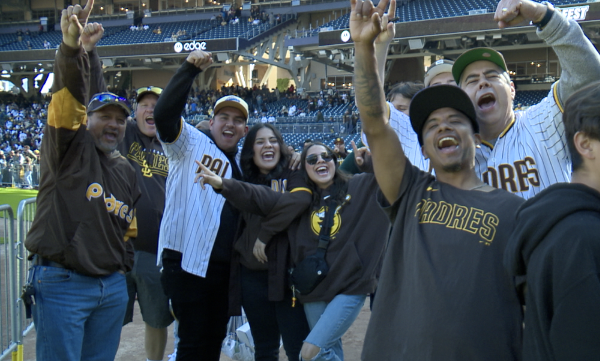 Padres players connect with fans, sign autographs at FanFest on Saturday