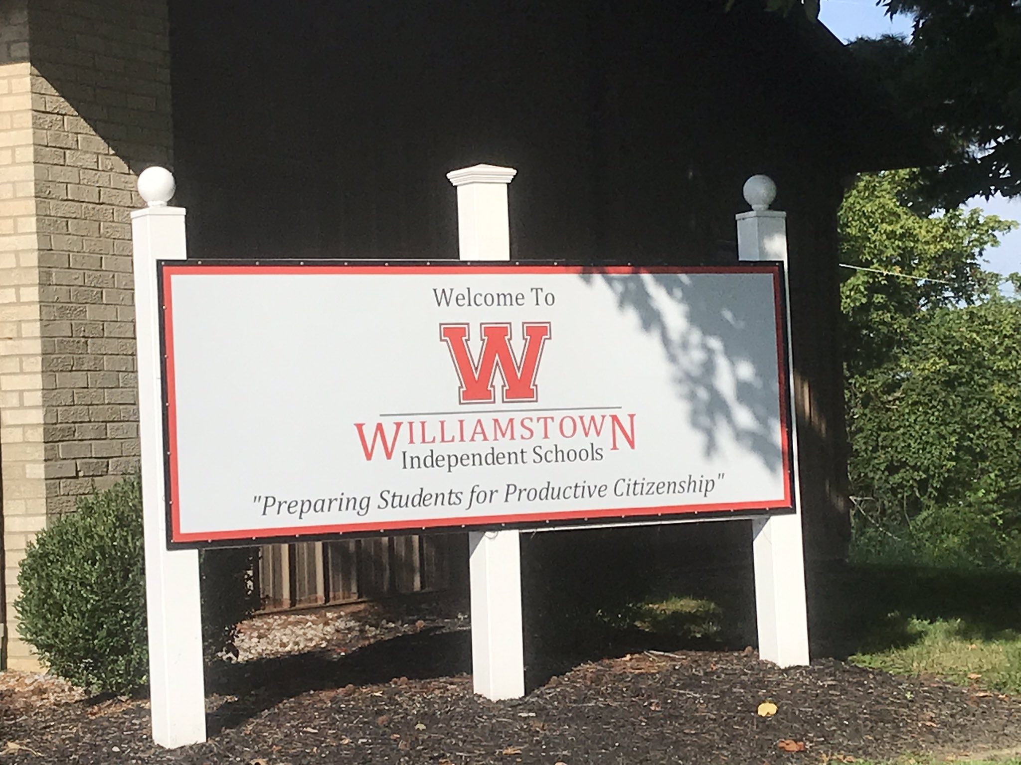 WILLIAMSTOWN SCHOOL.jpg