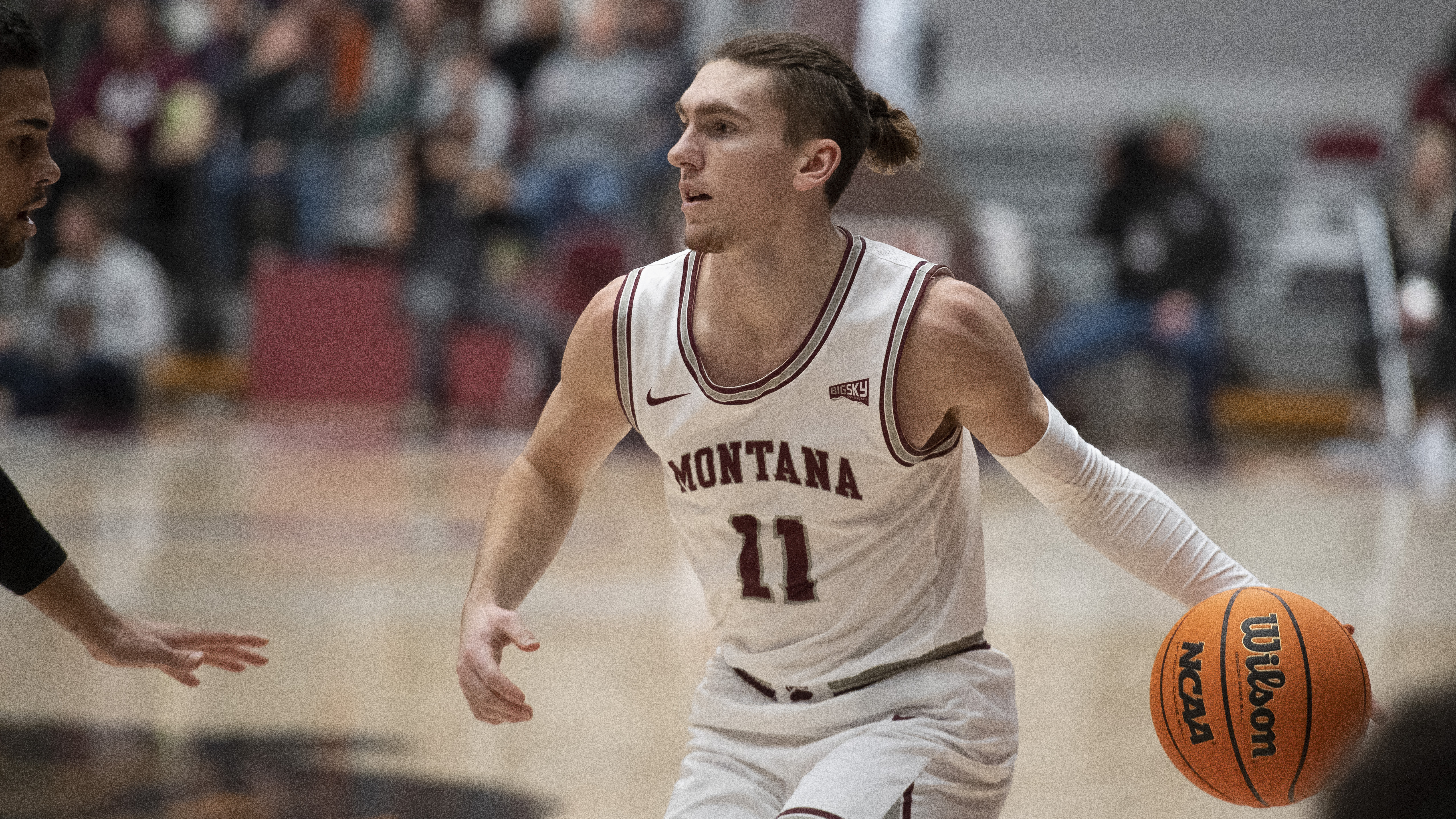 KPAX 011222 GRIZ MBB WEBER STATE5.jpg