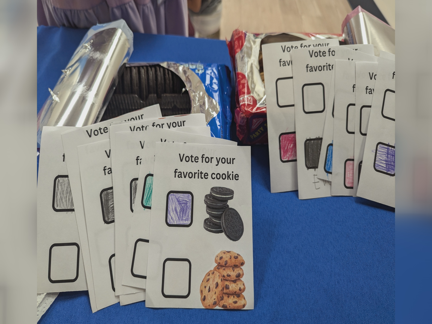 Lexington Children's Museum hosts cookie election