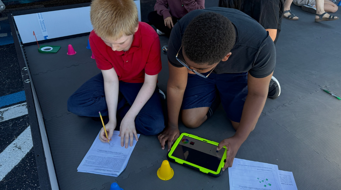 School bus turned science lab brings hands-on learning experience to Pinellas County 