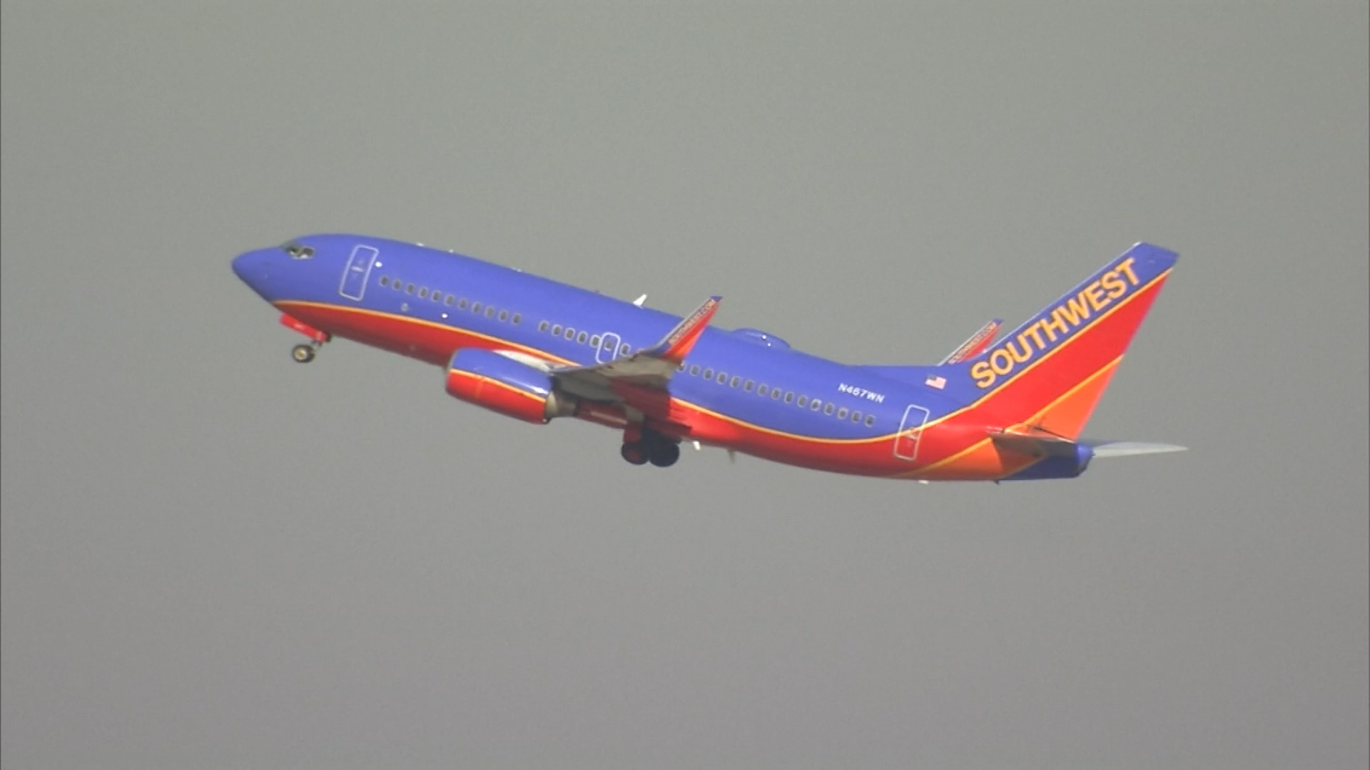 SOUTHWEST AIRLINES.jpg