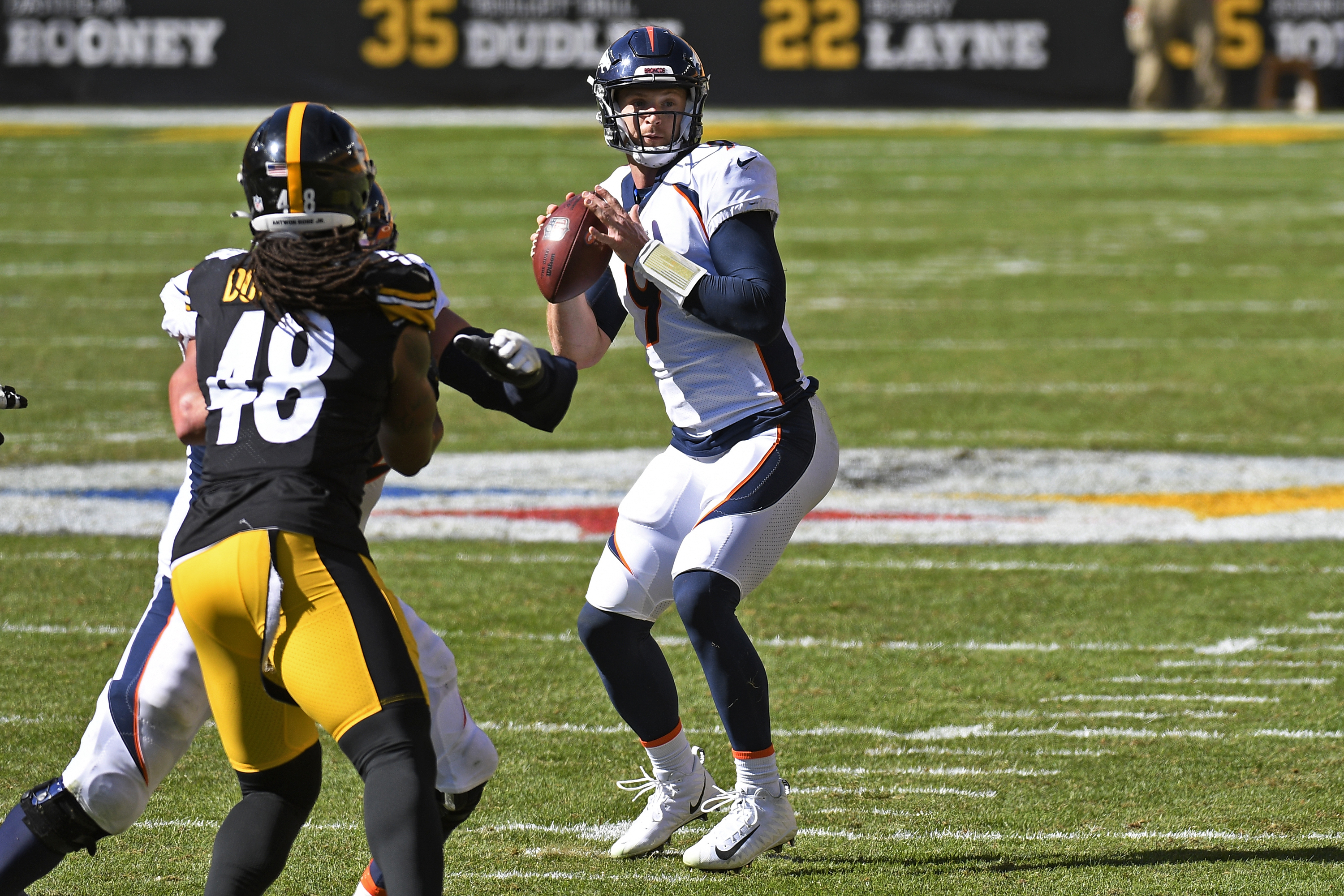 Broncos Steelers Football